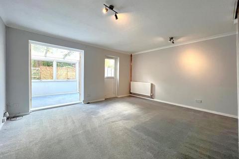 2 bedroom end of terrace house to rent, Rokeby Court, Woking GU21