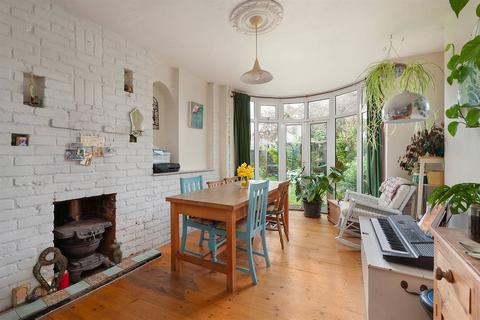Gladstone Villa, 14 Gladstone Road, Whitstable, CT5 1JG
