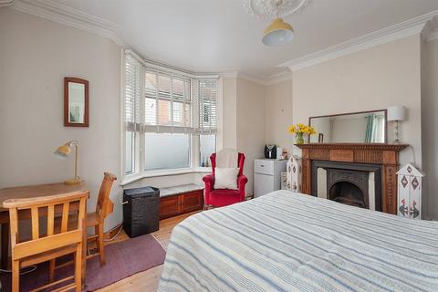 Gladstone Villa, 14 Gladstone Road, Whitstable, CT5 1JG