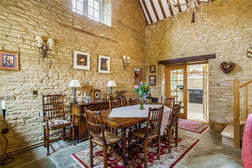 Sitting/Dining Room
