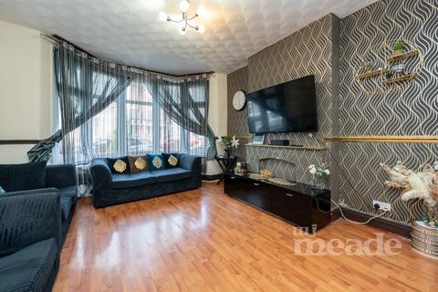 3 bedroom end of terrace house for sale, Bateman Road, Chingford, E4