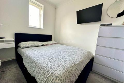 1 bedroom apartment for sale, Robinia Close, Basildon SS15