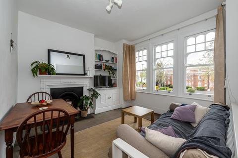 2 bedroom flat to rent, Weir Road, Balham, SW12