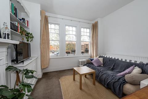 2 bedroom flat to rent, Weir Road, Balham, SW12