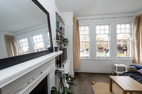 2 bedroom flat to rent, Weir Road, Balham, SW12