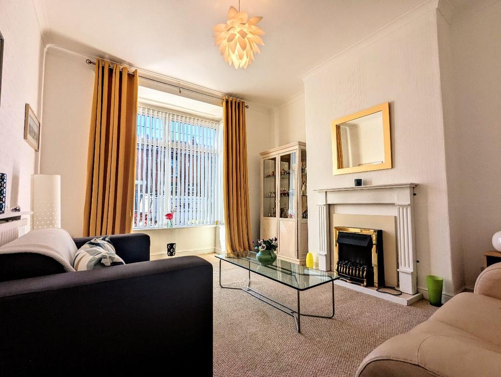 Leinster Street, Farnworth, Bolton 2 bed terraced house £850 pcm (£