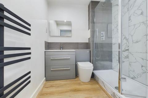 14 Adrian Close, Hemel Hempstead, HP1 1AW