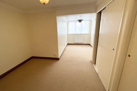 2 bedroom flat to rent, Surrey Road, Bournemouth, Dorset