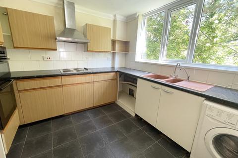 2 bedroom flat to rent, Surrey Road, Bournemouth, Dorset