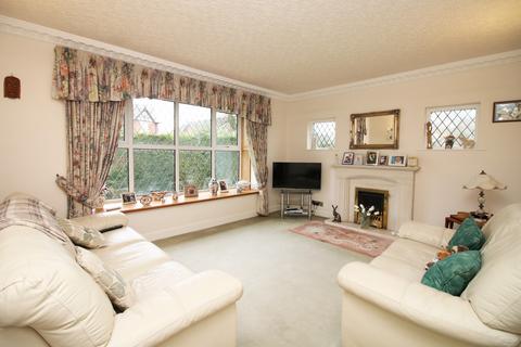 3 bedroom bungalow for sale, Breck Road,  Poulton-le-Fylde, FY6