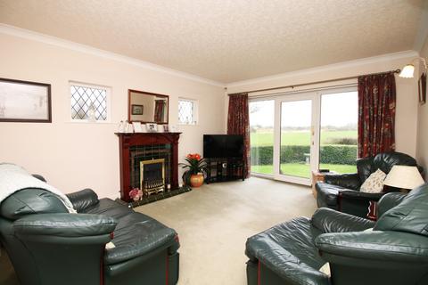 3 bedroom bungalow for sale, Breck Road,  Poulton-le-Fylde, FY6