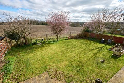 13 Causeway Close, Brockdish, Diss, IP21 4LB