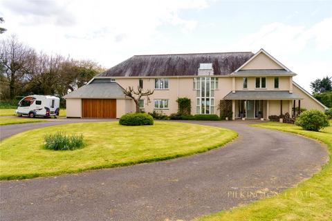 4 bedroom detached house for sale, Buckland Monachorum, Yelverton PL20