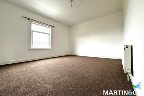 2 bedroom terraced house to rent, Coach Road, Wakefield WF1