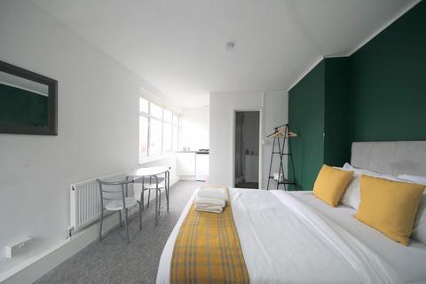 1 bedroom flat to rent, Crown Lane, Southgate N14