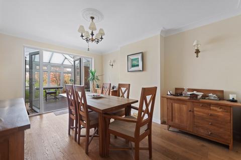35 Derek Avenue, Wallington, SM6 7LA