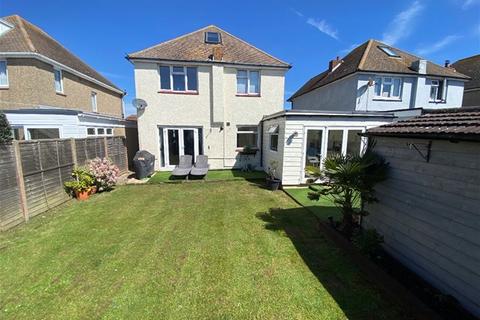 4 bedroom detached house for sale, Canterbury Road , Holland on Sea