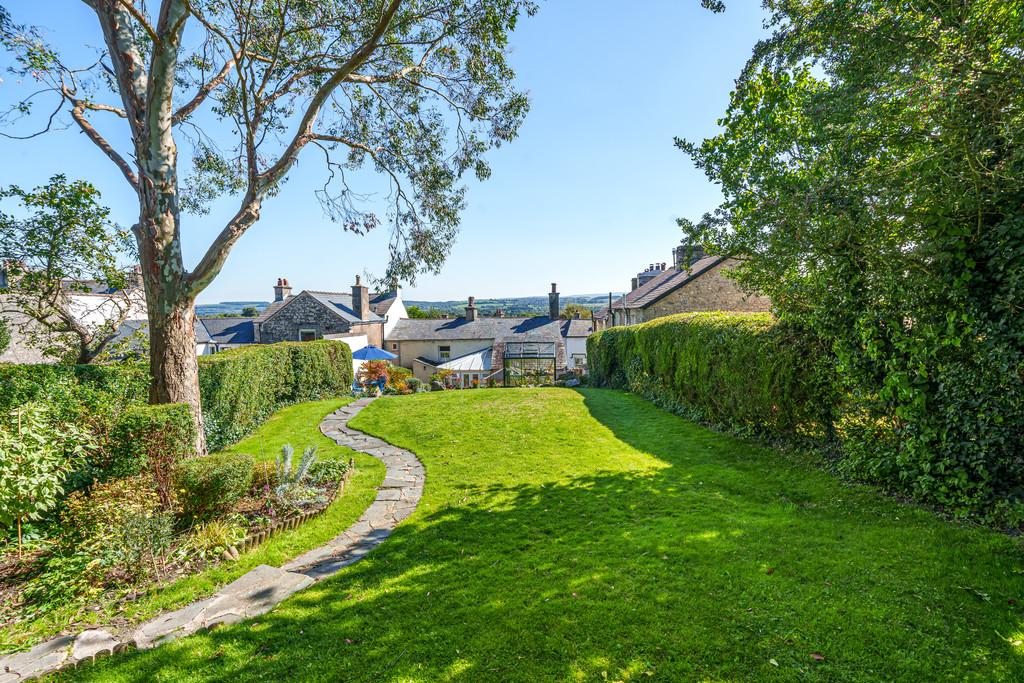 Generous Gardens