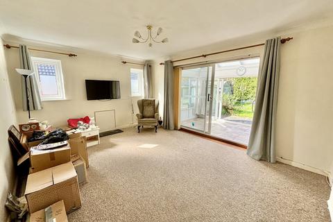 24 Lytham Road, Broadstone, BH18 8JS
