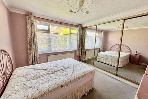 24 Lytham Road, Broadstone, BH18 8JS