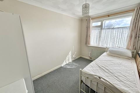 24 Lytham Road, Broadstone, BH18 8JS
