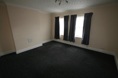 1 bedroom flat to rent, Cambridge Road, Ellesmere Port, Cheshire. CH65