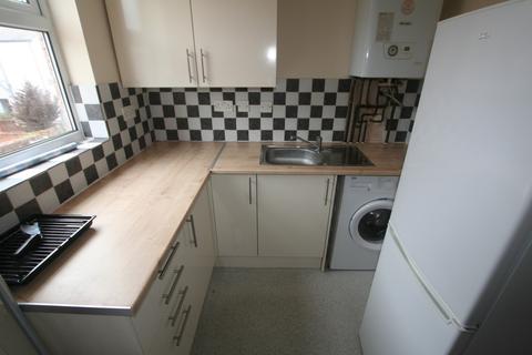 1 bedroom flat to rent, Cambridge Road, Ellesmere Port, Cheshire. CH65