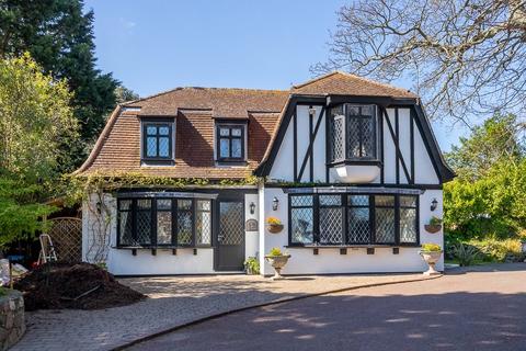 3 bedroom parking to rent, La Petite Vallee, Rue De Putron, St Peter Port, Guernsey