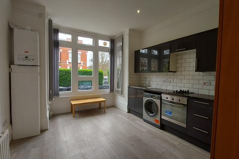 1 bedroom flat to rent, Fairfield Road, London N8