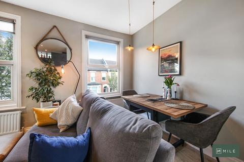 2 bedroom flat for sale, Greyhound Road, London NW10