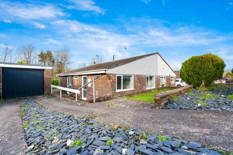 2 bedroom semi-detached bungalow to rent, Cefn Coch, Radyr, Cardiff