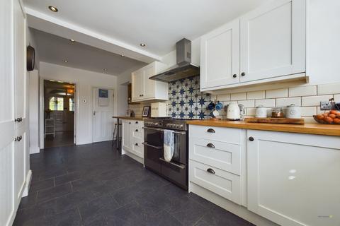 29 Stafford Road, Uttoxeter, ST14 8DW