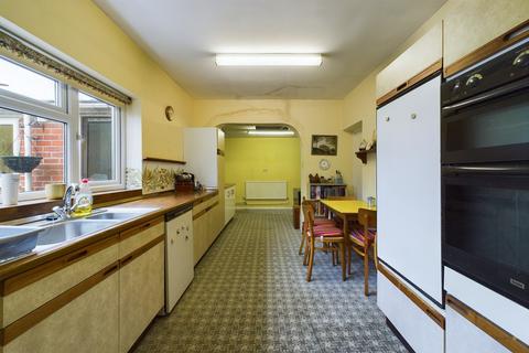 131 Beamhill Road, Stretton, Burton-on-trent, DE13 0AD
