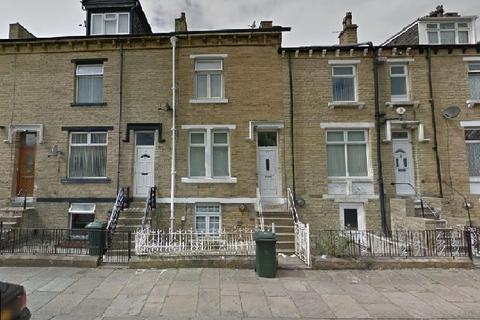 4 bedroom terraced house to rent, Leamington Street, Bradford, BD9