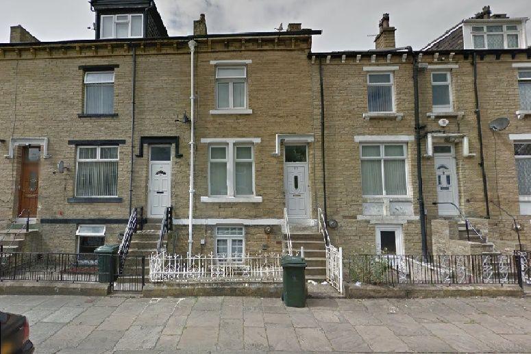 Leamington Street, Bradford, BD9 4 bed terraced house £995 pcm (£230 pw)