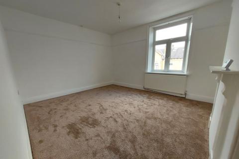 4 bedroom terraced house to rent, Leamington Street, Bradford, BD9