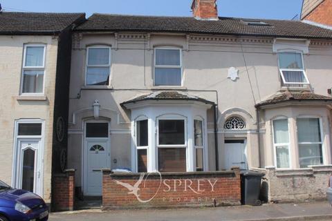 1 bedroom in a house share to rent, Gladstone Street, Kettering NN16