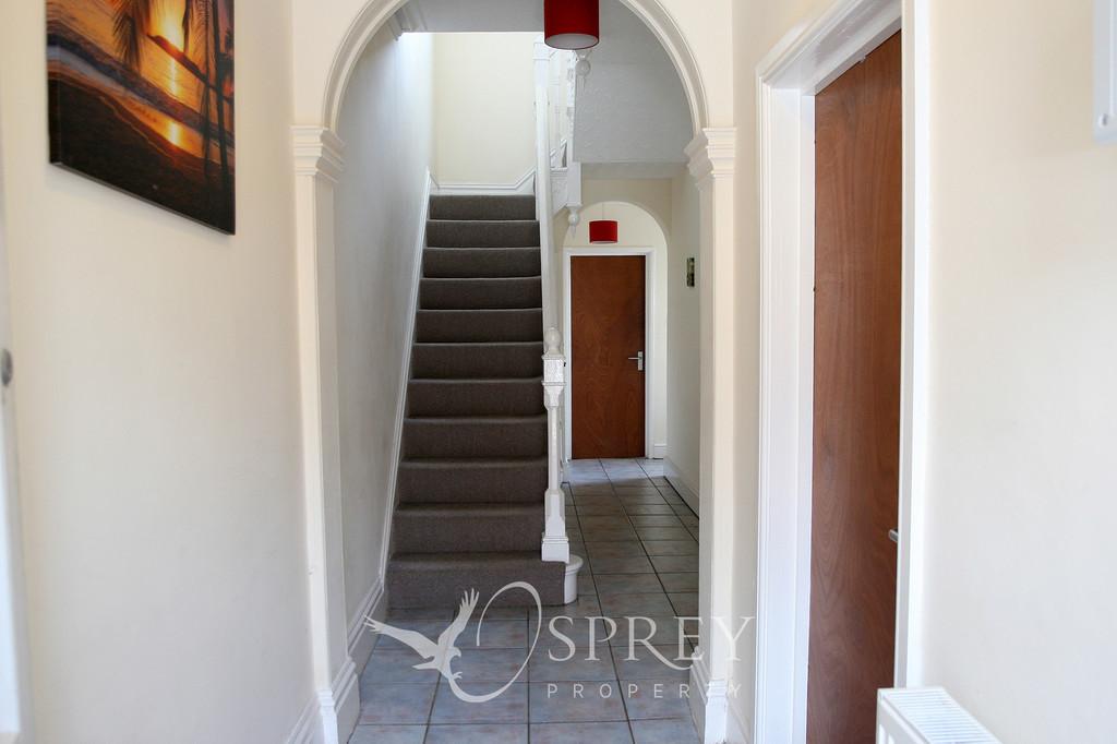 Gladstone Street - Entrance