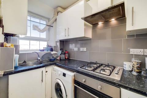 4 bedroom flat for sale, Falmouth Road, Elephant and Castle, London, SE1
