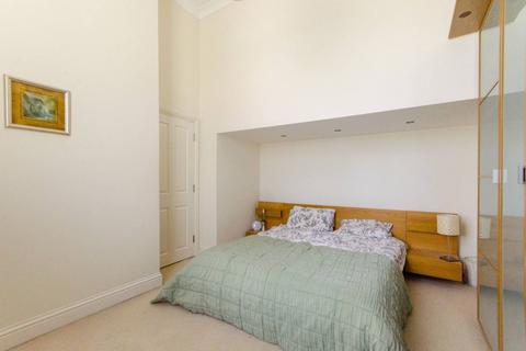 2 bedroom flat to rent, Station Road, Barnet, EN5