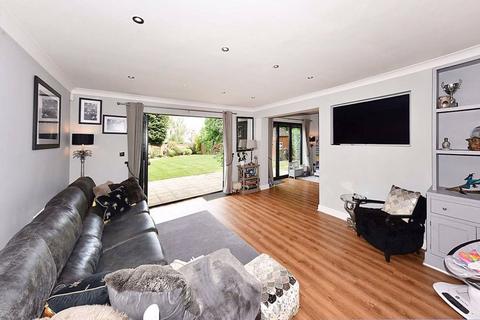 4 bedroom semi-detached house for sale, Bellingham Close, Knutsford
