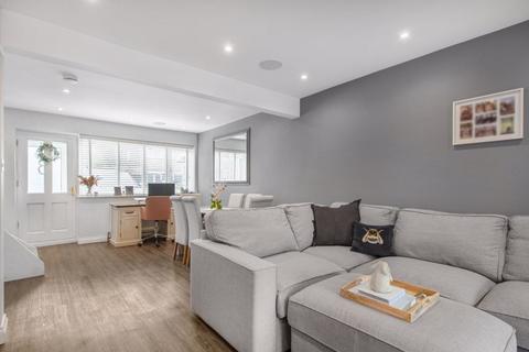 56 Tyron Way, Sidcup, DA14 6AZ