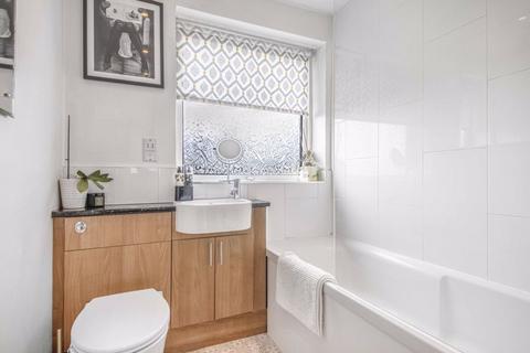 56 Tyron Way, Sidcup, DA14 6AZ