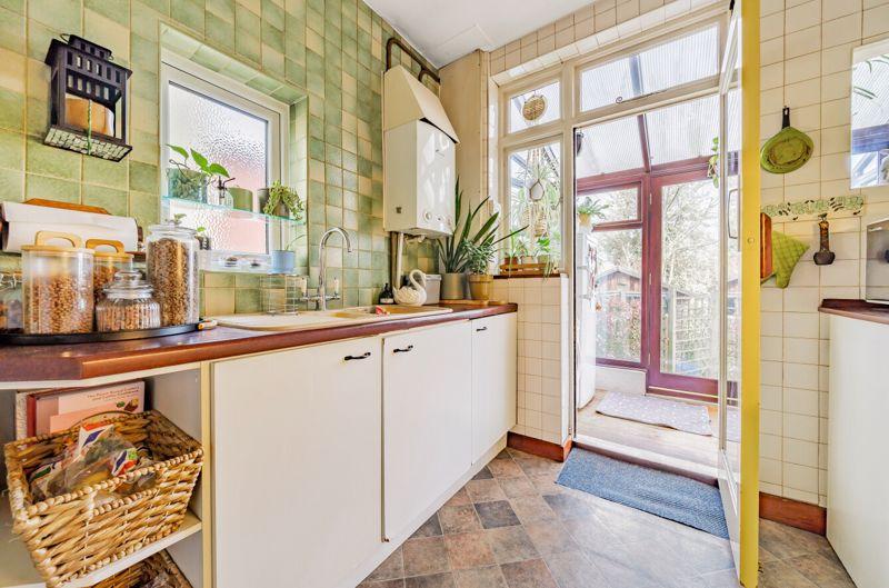 Kitchen shot 3