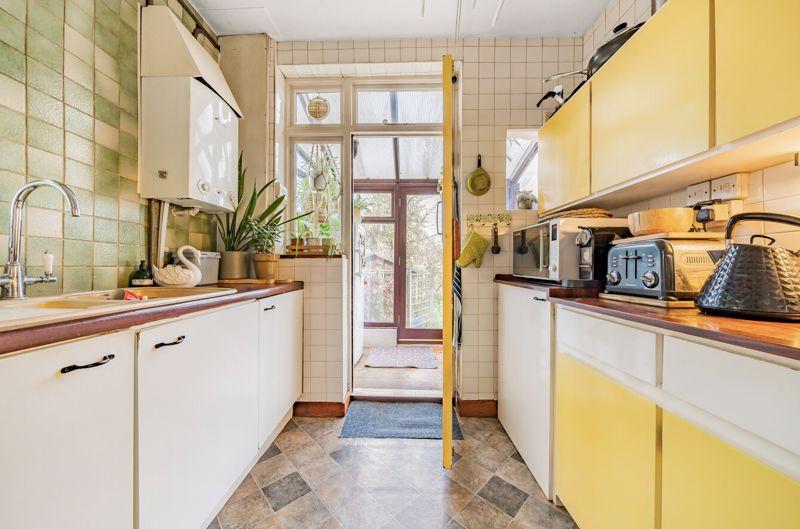 Kitchen shot 2