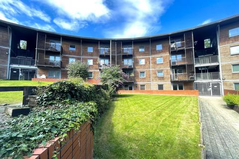 2 bedroom apartment for sale, North Crescent, Leeds