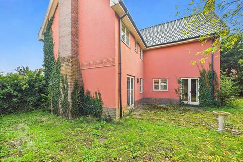 4 bedroom detached house for sale, Linden Court, Eye