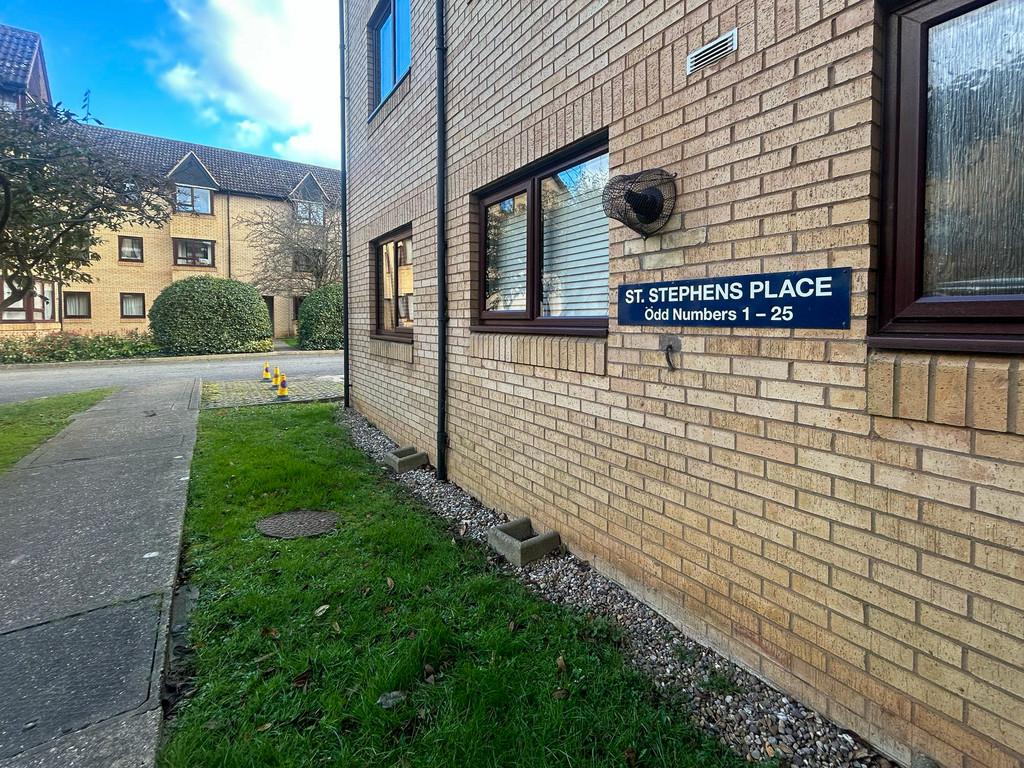 Stephens Rentals Service St Stephens Place, Cambridge CB3 2 bed apartment to rent - £1,300 pcm ...