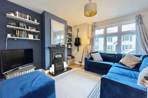 2 bedroom semi-detached house for sale, Coverts Road, Claygate
