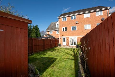 4 bedroom townhouse for sale, Pickley Court, Leigh WN7 5HL